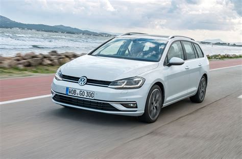 Volkswagen Golf Variant 1 4 TSI Comfortline AT 2017 Conduciendo