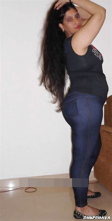Indian Gujarati Aunty Sexy Pose Hot Pictures Leaked On Net Porn Pictures Xxx Photos Sex Images