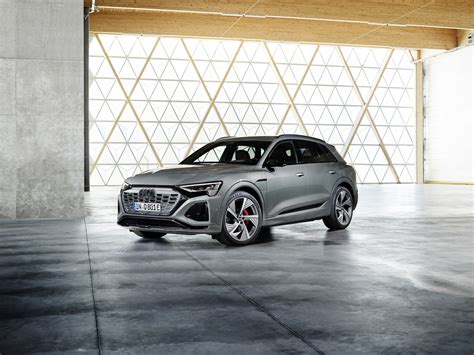 Audi Q E Tron Nouveau Visage Et Beaucoup Plus Dautonomie Pour Le Tron