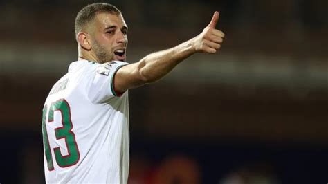 Mercato d été Islam Slimani est à la croisée des chemins la