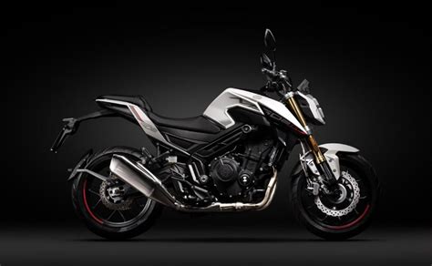 Esta Moto Naked Llega A Competir Con La Honda CB500 Hornet Y La CFMoto 450 NK Pero Con Un