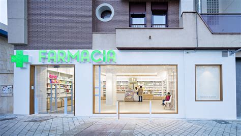 Exterior Pharmacy Design