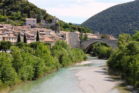 Village Nyons Pont Drome Provencale Ss Dromeprovencale Flickr