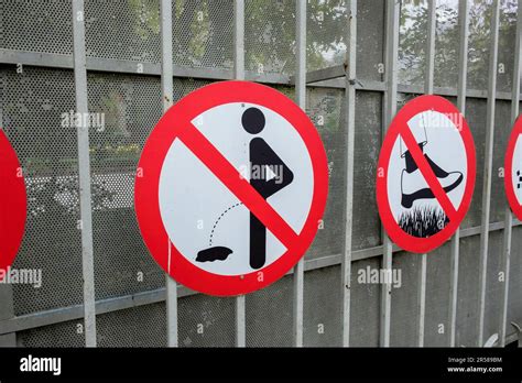 Funny street sign Stock Photo - Alamy