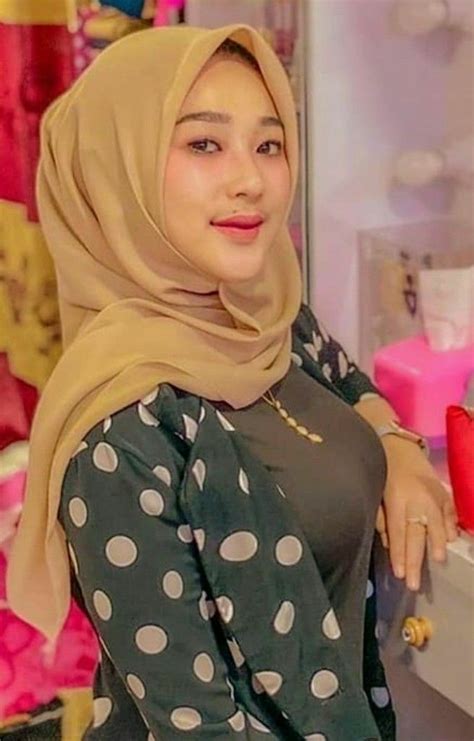 Gaya Ootd Hijaber Kekinian Cantik Trend 2021