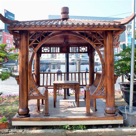 What is the Difference Between a Pergola and a Pagoda - Azenco Outdoor