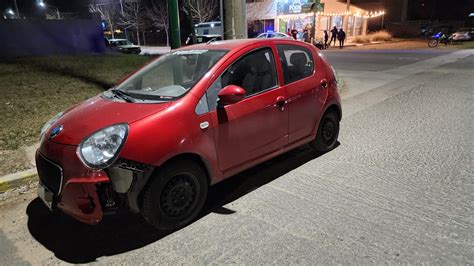 Chocaron Una Moto Y Un Auto En La Esquina De Calles 24 Y 115 Infopico