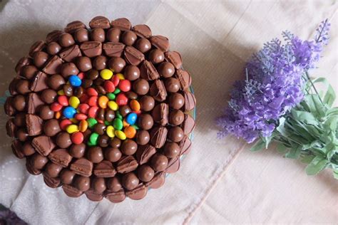 Kinder Bueno Ferrero Cake Food And Drinks Homemade Bakes On Carousell