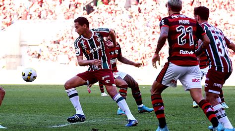 Fluminense emplaca quatro representantes na seleção da 27ª rodada do