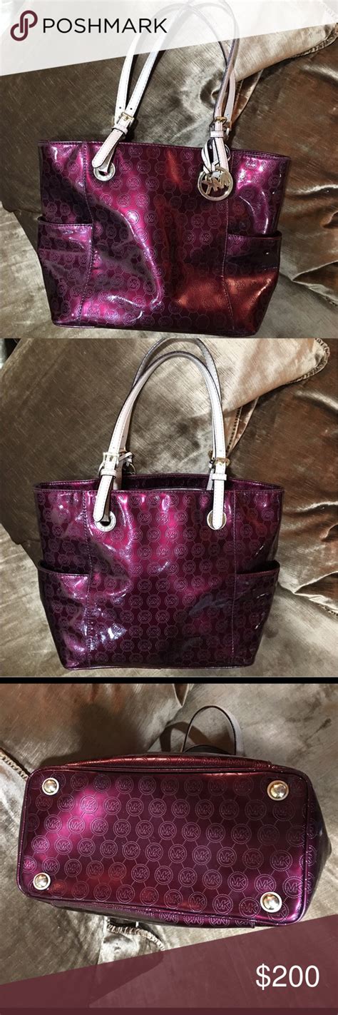 🌟michael Kors Tote In Gorgeous Burgundy🌟 Michael Kors Tote In Gorgeous Burgundy Color No