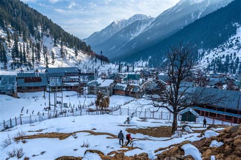 Lidder Valley 4 Stock Photo Image Of Kashmir Himalaya 67669214