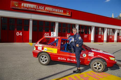 Ff Wiener Neustadt Mit Den Feuerwehrkameraden Zum Ersten Stockcar