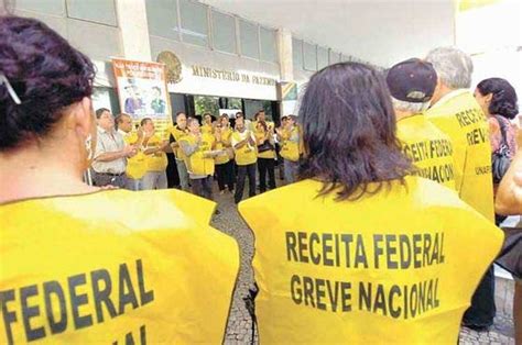 Revista Portuária Economia e Negócios Auditores Fiscais da Receita