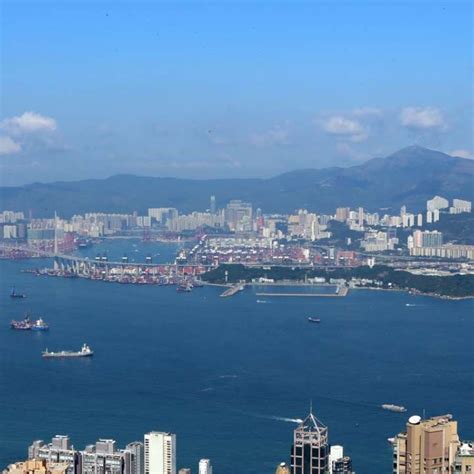 Hong Kong hits four-year low in quarterly economic growth | South China ...