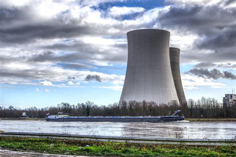 Elektrownia atomowa w Polsce Wiadomo gdzie ma stanąć TrueStory