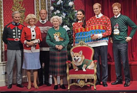 The Queen Wearing A Corgi Christmas Sweater Is Phenomenal Royal