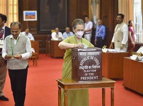 Yashwant Sinha Vs Droupadi Murmu India S MPs And MLAs Vote For 15th