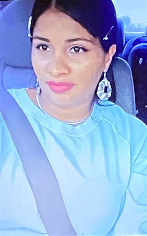 Anny really needs to start a YouTube channel for hair and make up. She ...