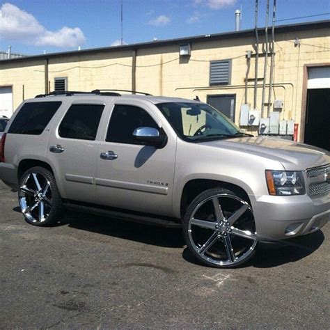 26 Inch Iroc Rims Chevy Tahoe Custom Chevy Trucks Chevy Trucks