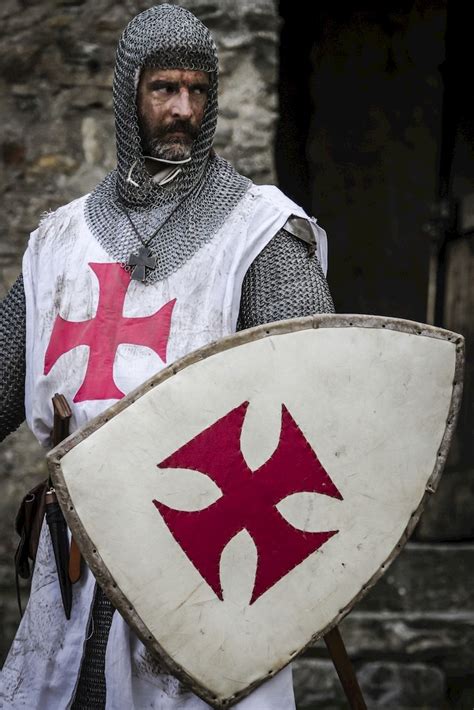 complemento pequeño sacerdote orden de templarios Sostener primero Post