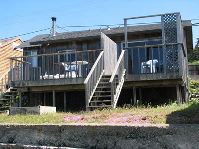 Pekican House - Bodega Harbor Inn