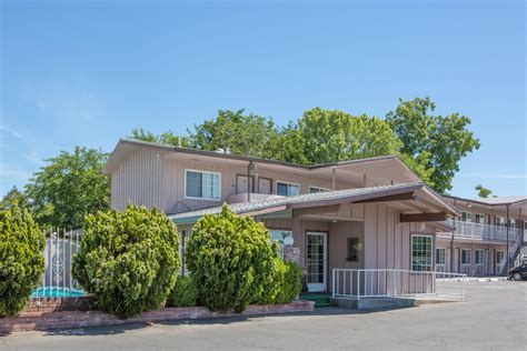 Days Inn by Wyndham Oroville | Oroville, CA Hotels