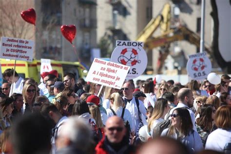 Fotogalerija S Markovog Trga I Dubrova Ki Lije Nici Su Na Prosvjedu