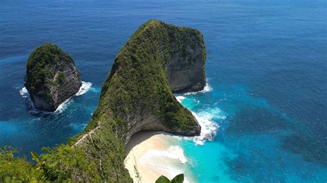 Kelingking Beach Aka T Rex Most Instagrammable Spot In Nusa Penida