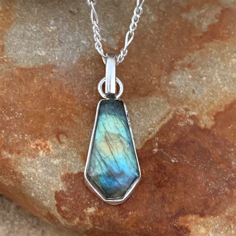 Sterling Silver Labradorite Pendant Gle Good Living Essentials