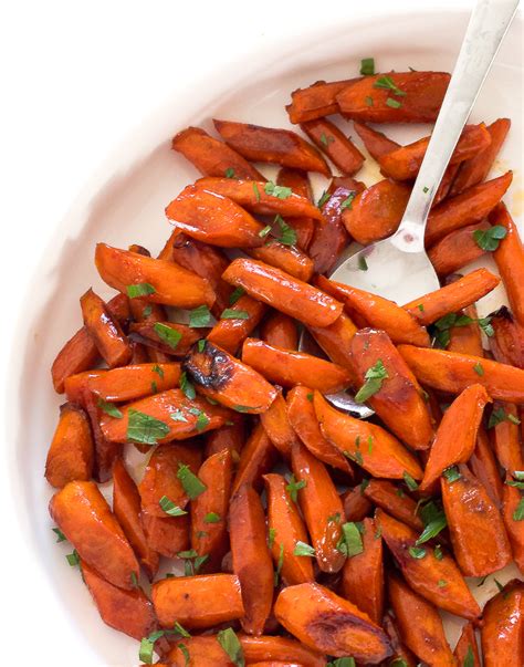 Honey Roasted Carrots (3 Ingredients!) - Chef Savvy