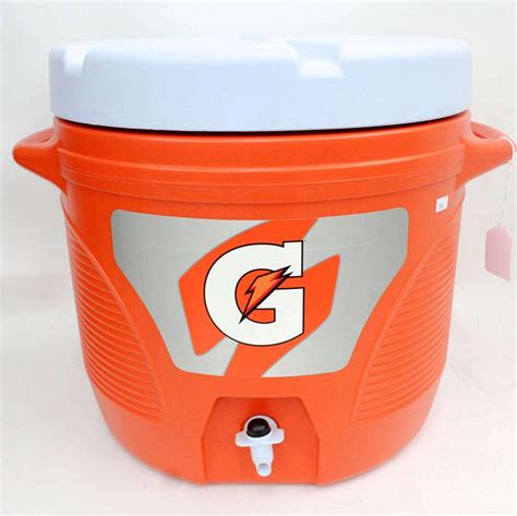 Gatorade Cooler - presumed to be 7 Gallon based on identical web finds ...