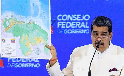 Nicolás Maduro Ordena Difundir El Nuevo Mapa De Venezuela Con Guayana