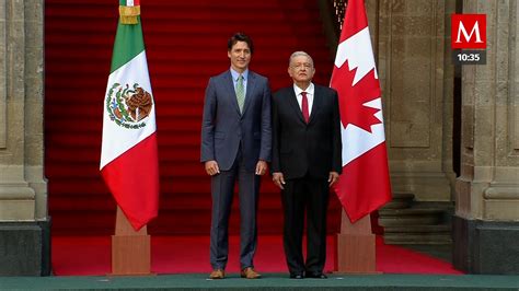 AMLO y Justin Trudeau se toman fotografía oficial de reunión bilateral