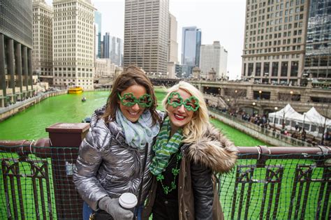 Chicagos St Patricks Day Parade And River Dyeing Turned The City Green