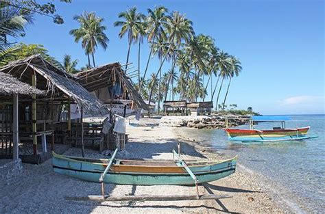 Beach scene in Sulawesi