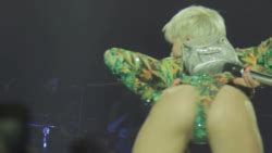 Ul Miley Cyrus Ass Bangerz Tour Sexy Hd Phun Org Forum