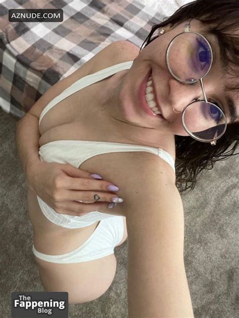 Catlyn Crespo Sexy And Nude Photos Teasing Her Slutty Body AZNude