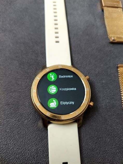 Smartwatch Damski Zaxer Zt Bransoletka Stalowa Z Ota I Bia A Siliko