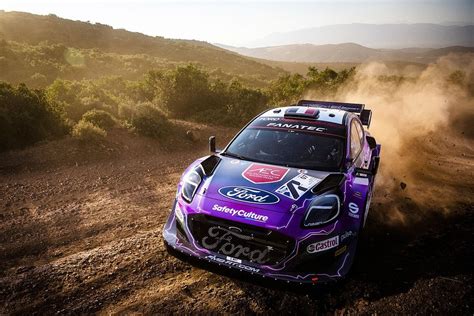 ES2 à 5 Loubet en tête du Rallye de l Acropole devant Loeb