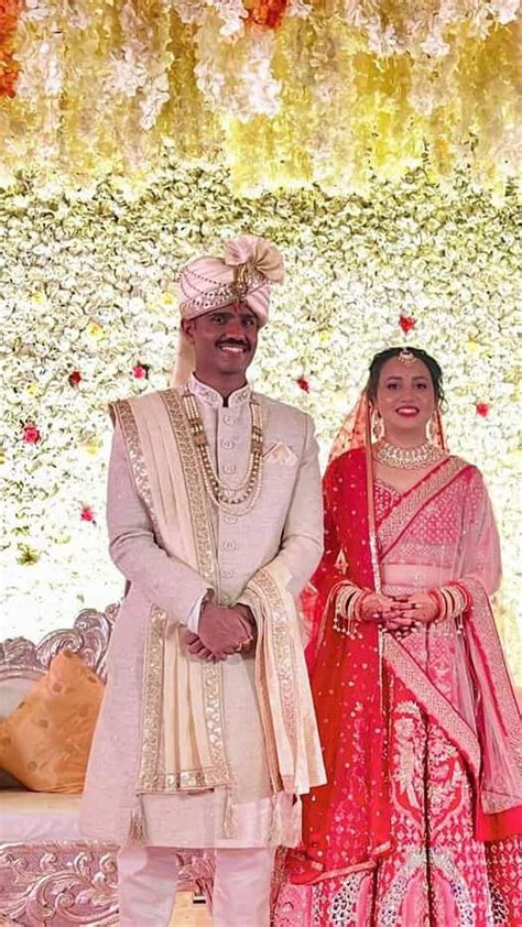 Ias Ria Dabi And Ips Manish Kumars Wedding Pictures