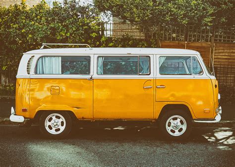 Yellow Kombi AE | Vintage vw van, Volkswagen van, Vintage vw