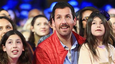 Las Hijas De Adam Sandler Protagonizar N Una Pel Cula De Netflix Junto