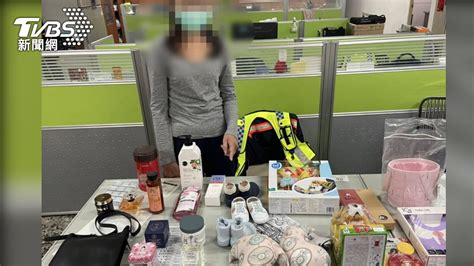 週年慶血拚搶便宜！女賊趁亂狂偷14櫃位 戰利品擺滿桌│台南│竊賊│百貨公司│tvbs新聞網