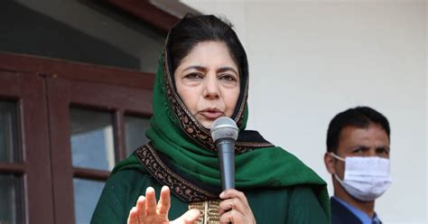 PDP chief Mehbooba Mufti says she is under house arrest