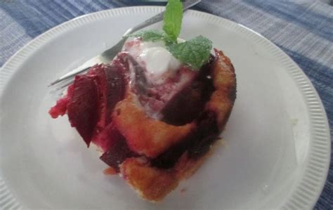 How to make a Plum Cake - Blomme kage opskrift - Pflaumenkuchen | Plum cake, Plum recipes ...