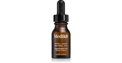 Medik8 Intelligent Retinol 3TR sérum de retinol antiarrugas notino es