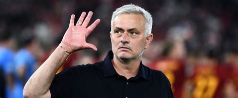 José Mourinho Sa Nouvelle Provocation Fait Réagir