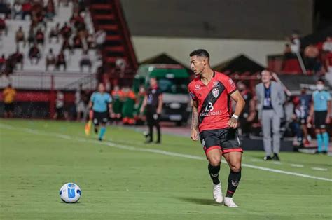 Jefferson no Vasco lateral fala pela 1ª vez sobre o Gigante da Colina