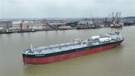 Inaugural LNG Bunkering On Worlds 1st Dual Fuel LNG Suezmax Completed