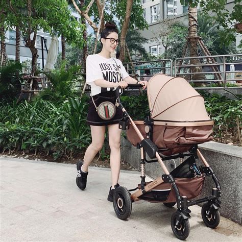 Style Ch M Con C A Hot Mom Vbiz S T Nh Nh Ng K N O C N L I A Ph N U Tranh Th Khoe